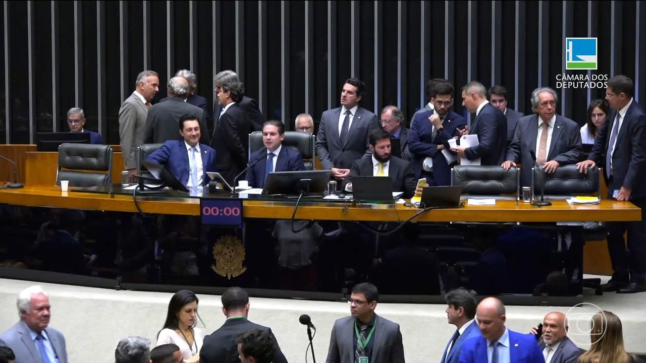 Câmara aprova PL antifacção, mas barra tributação de bets para financiar segurança pública