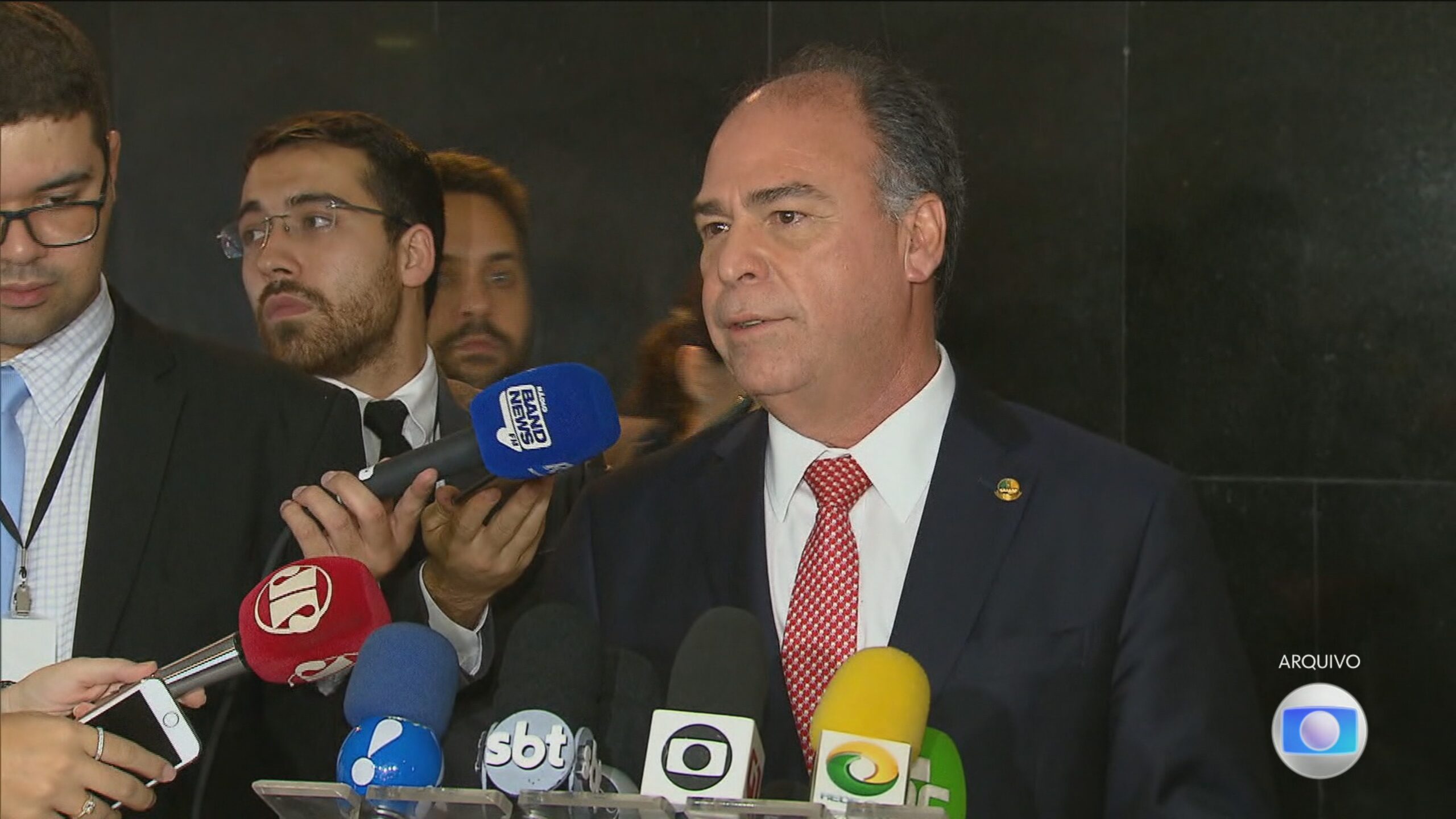 Operação investiga desvios de emendas parlamentares do ex-senador Fernando Bezerra Coelho, do MDB, e da família dele