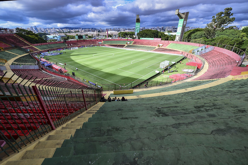 Entenda por que o São Paulo pode mandar mais jogos no Canindé em 2026