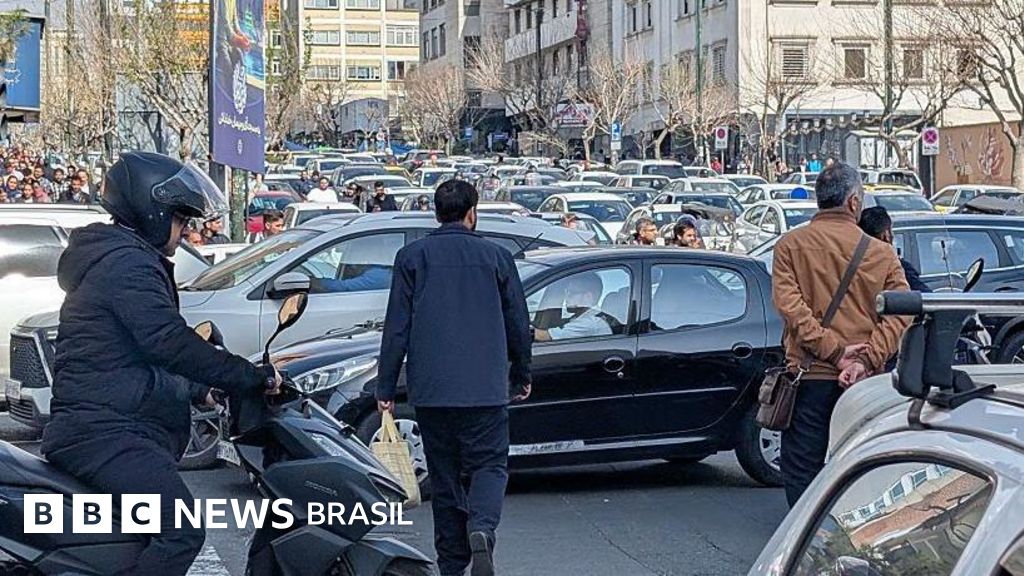 Ataques de Israel e EUA provocam pânico, mas também alívio para alguns no Irã